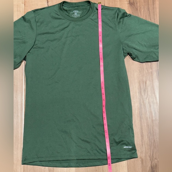 Green base layer T-shirt. - Picture 9 of 11
